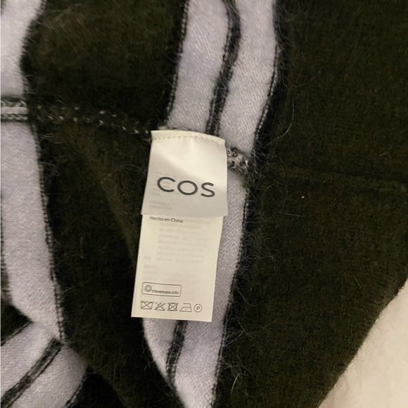 COS mohair relaxed first sweater size L - Picture 9 of 10